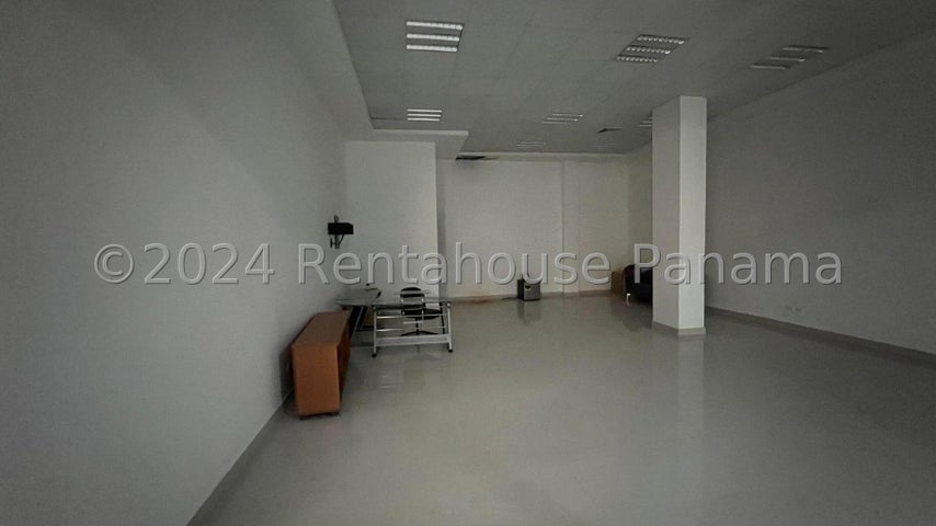 Office Space in Rali Business Center on Avenida Balboa